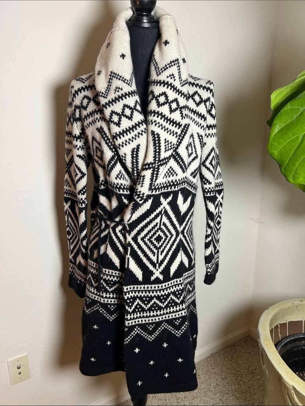 Ralph Lauren Women's Black White Aztec Southwest Car Coat Cardigan Size Medium